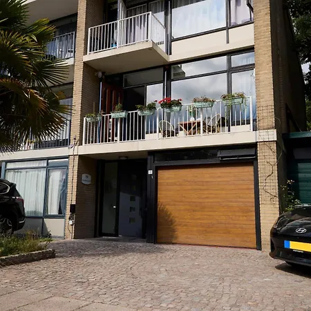 Penzion Treehouse 4*