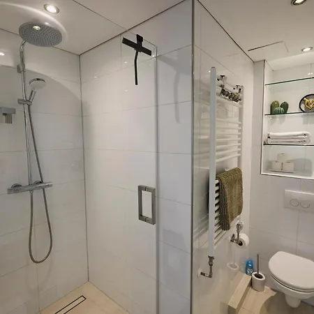 Treehouse 4* Duivendrecht