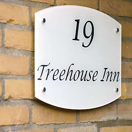 Guest house Treehouse Duivendrecht