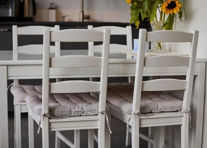 Guest house Treehouse 4*