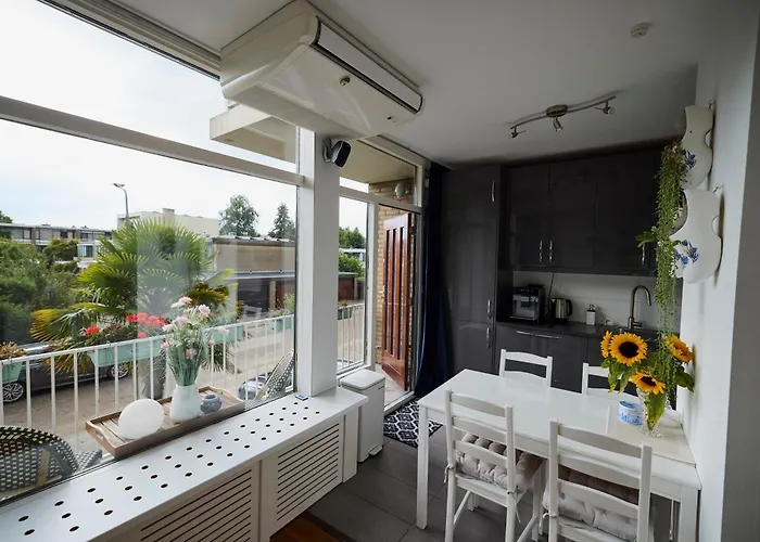 Treehouse Guest house 4*