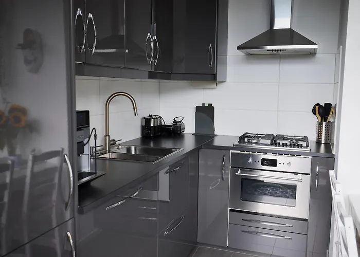 Treehouse Guest house