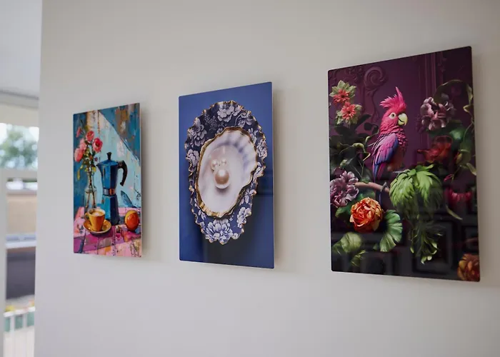 Treehouse Guest house Duivendrecht