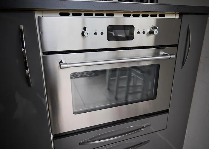 Treehouse Guest house Duivendrecht