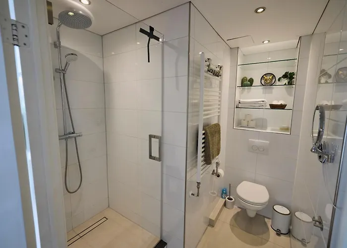 Guest house Treehouse Duivendrecht