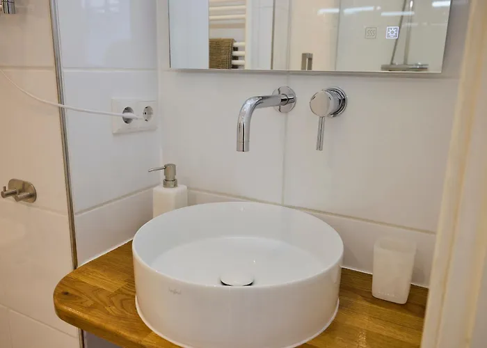 Guest house Treehouse Duivendrecht